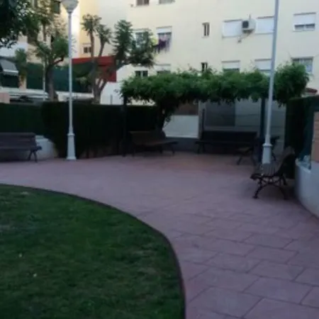 Homestay Doble Con Bano Privado, Desayuno Y Piscina *