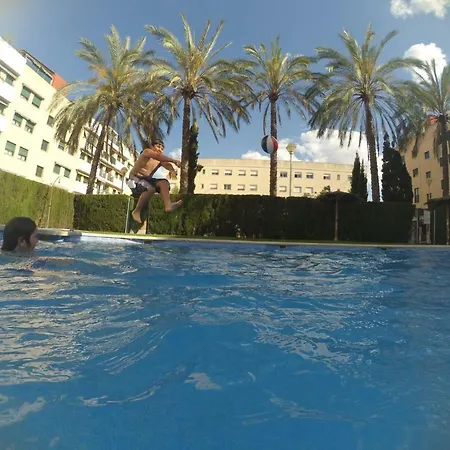 Doble Con Bano Privado, Desayuno Y Piscina Homestay